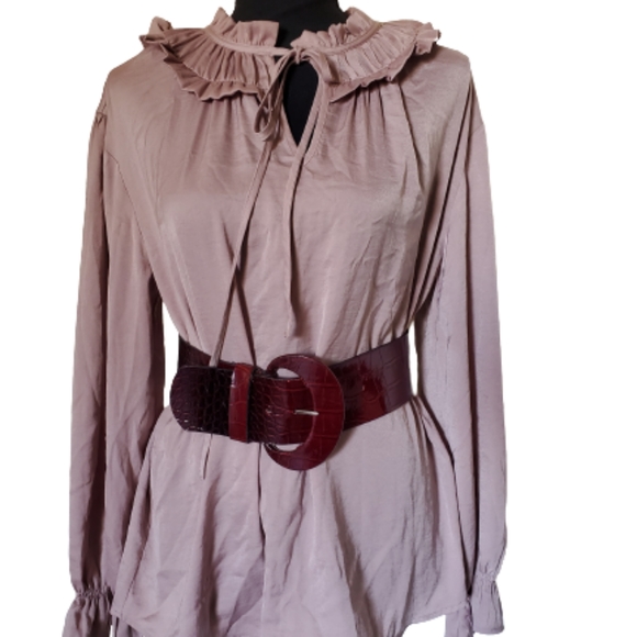 PLEIONE‎ BLOUSE. - Picture 2 of 9